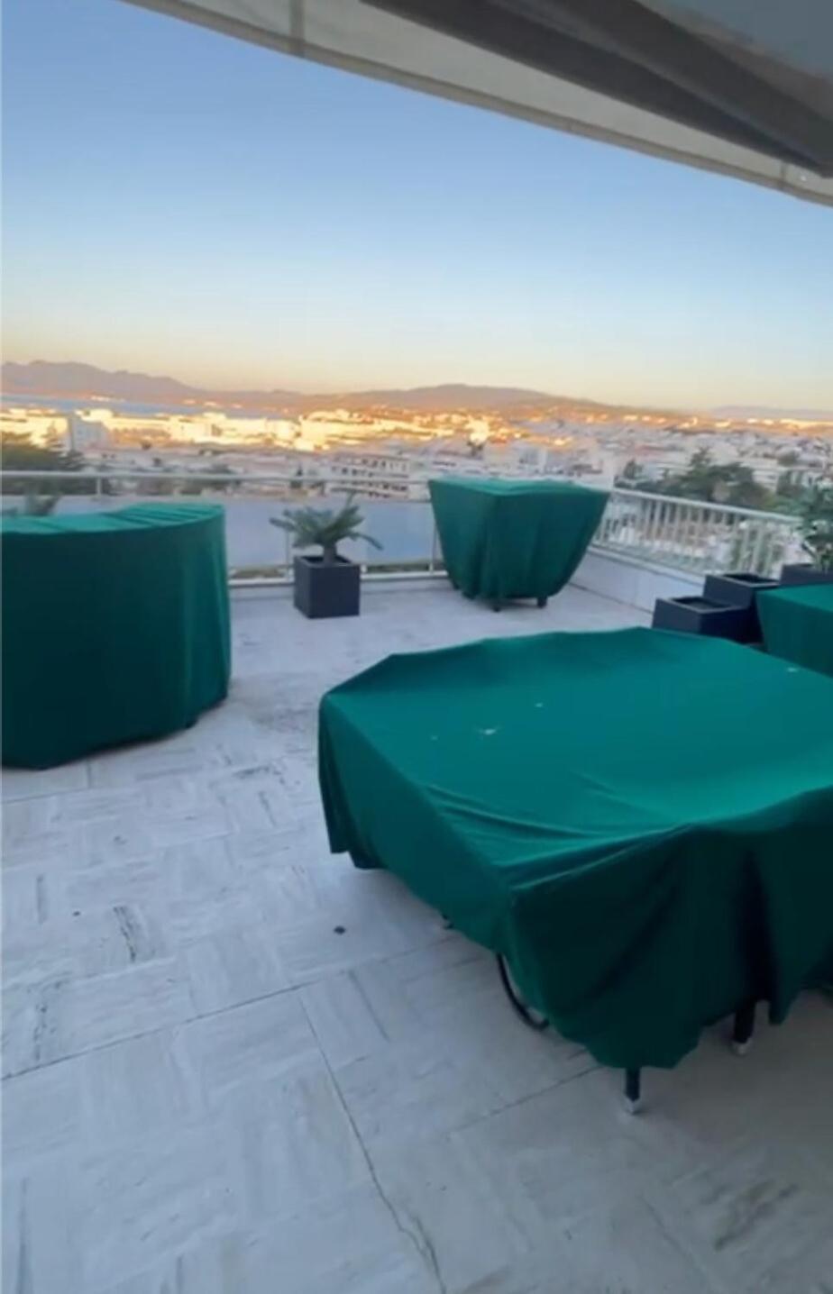 100 M2 Penthouse With 2 Suites, 80 M2 Terrace